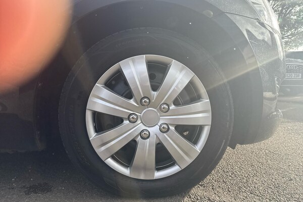 Used Suzuki Swift 2013 for sale - 76012784: Photo 5