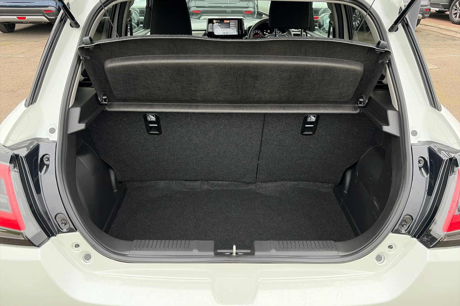 Used Suzuki Swift 2025 for sale - 76337582: Photo 9