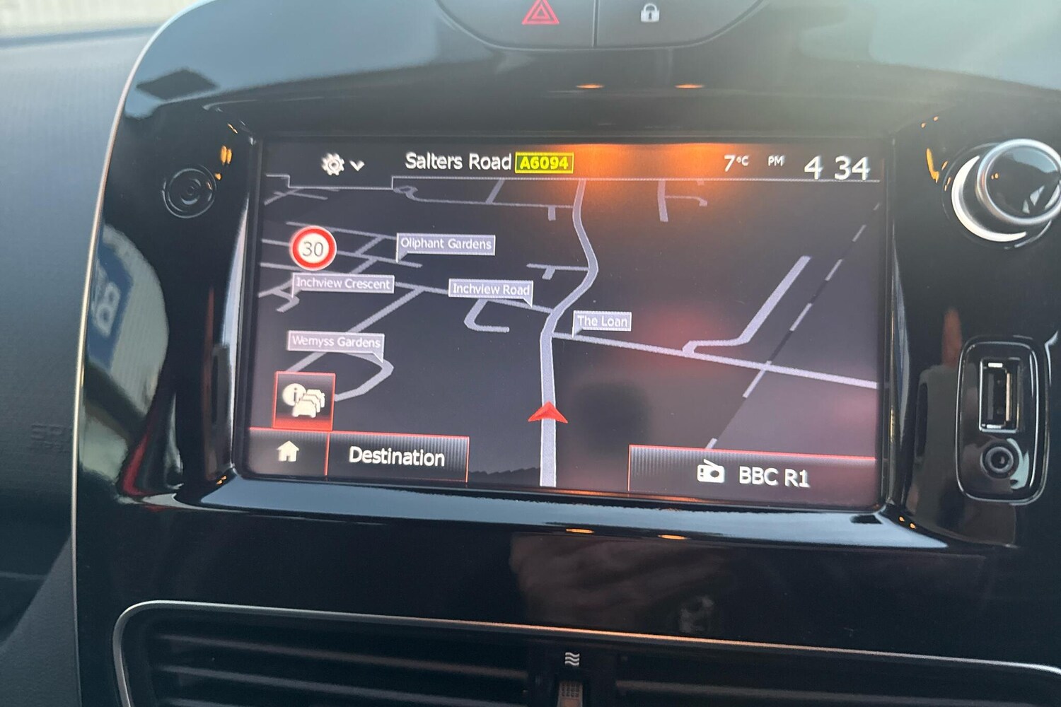 Used Renault Clio 2018 for sale - 76398242: Photo 13