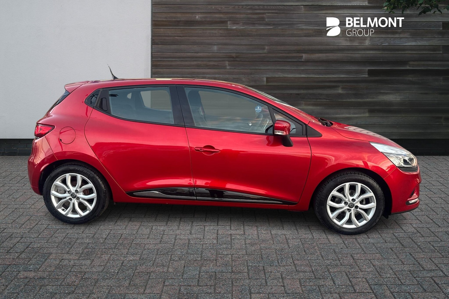 Used Renault Clio 2018 for sale - 76398242: Photo 4