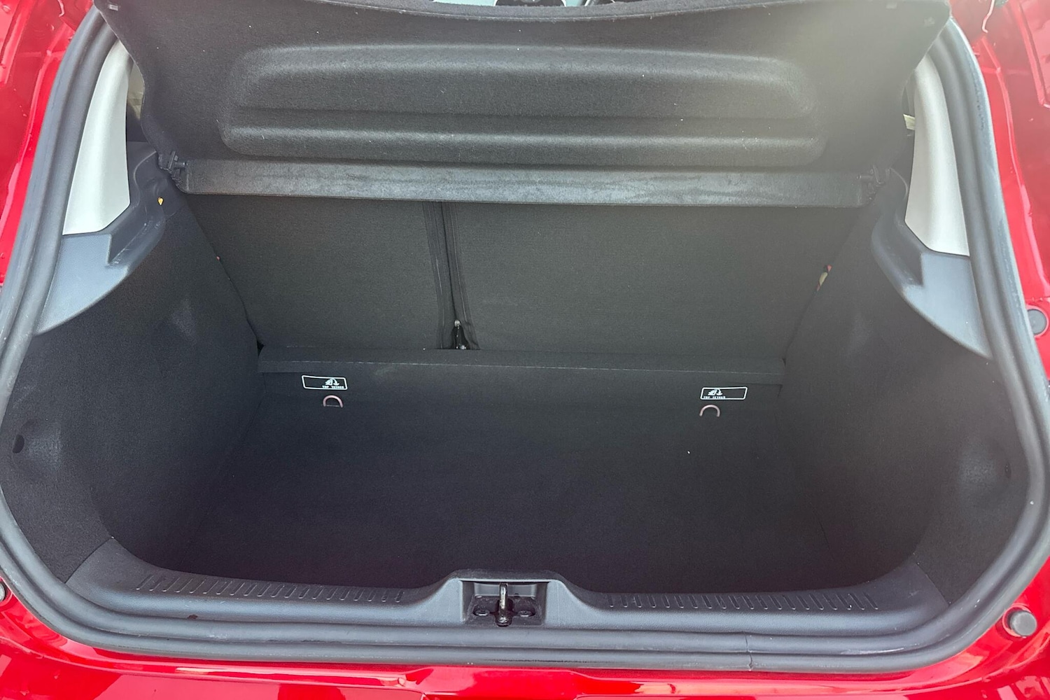 Used Renault Clio 2018 for sale - 76398242: Photo 9