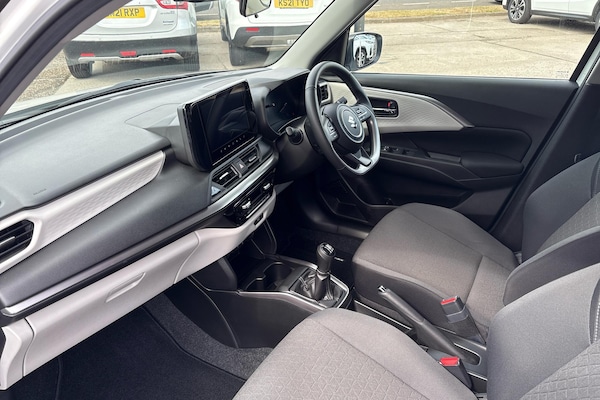 Used Suzuki Swift 2024 for sale - 76227275: Photo 2