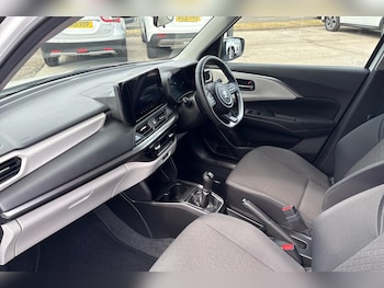Used Suzuki Swift 2024 for sale - 76227275: Photo 2