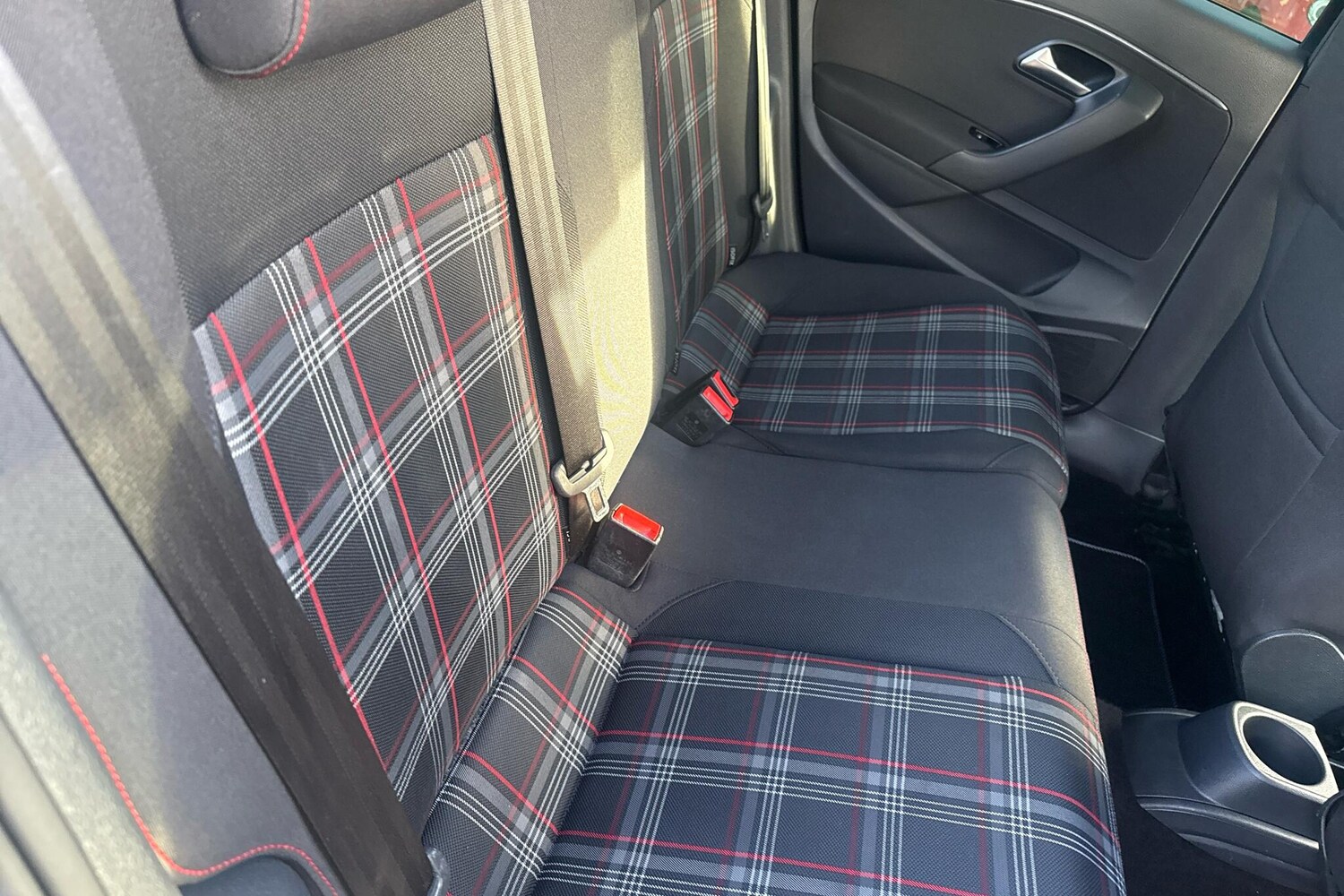 Used Volkswagen Polo 2015 for sale - 76326829: Photo 10