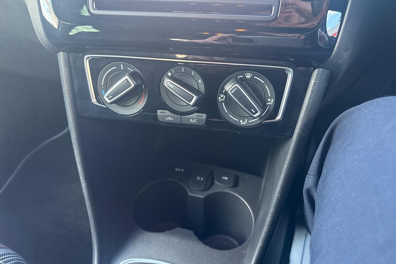 Used Volkswagen Polo 2015 for sale - 76326829: Photo 14