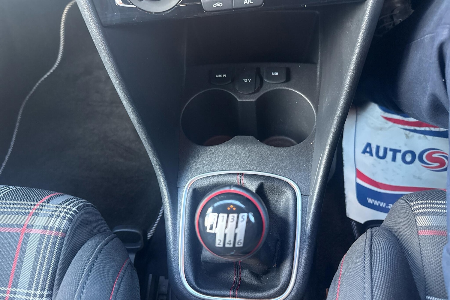 Used Volkswagen Polo 2015 for sale - 76326829: Photo 16