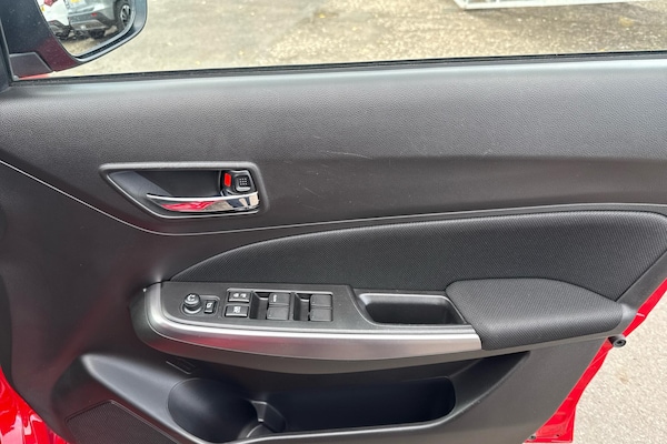 Used Suzuki Swift 2021 for sale - 76227658: Photo 11