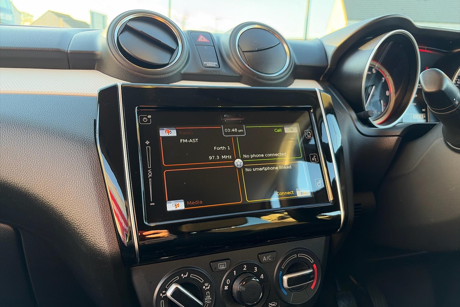 Used Suzuki Swift 2023 for sale - 76336599: Photo 8