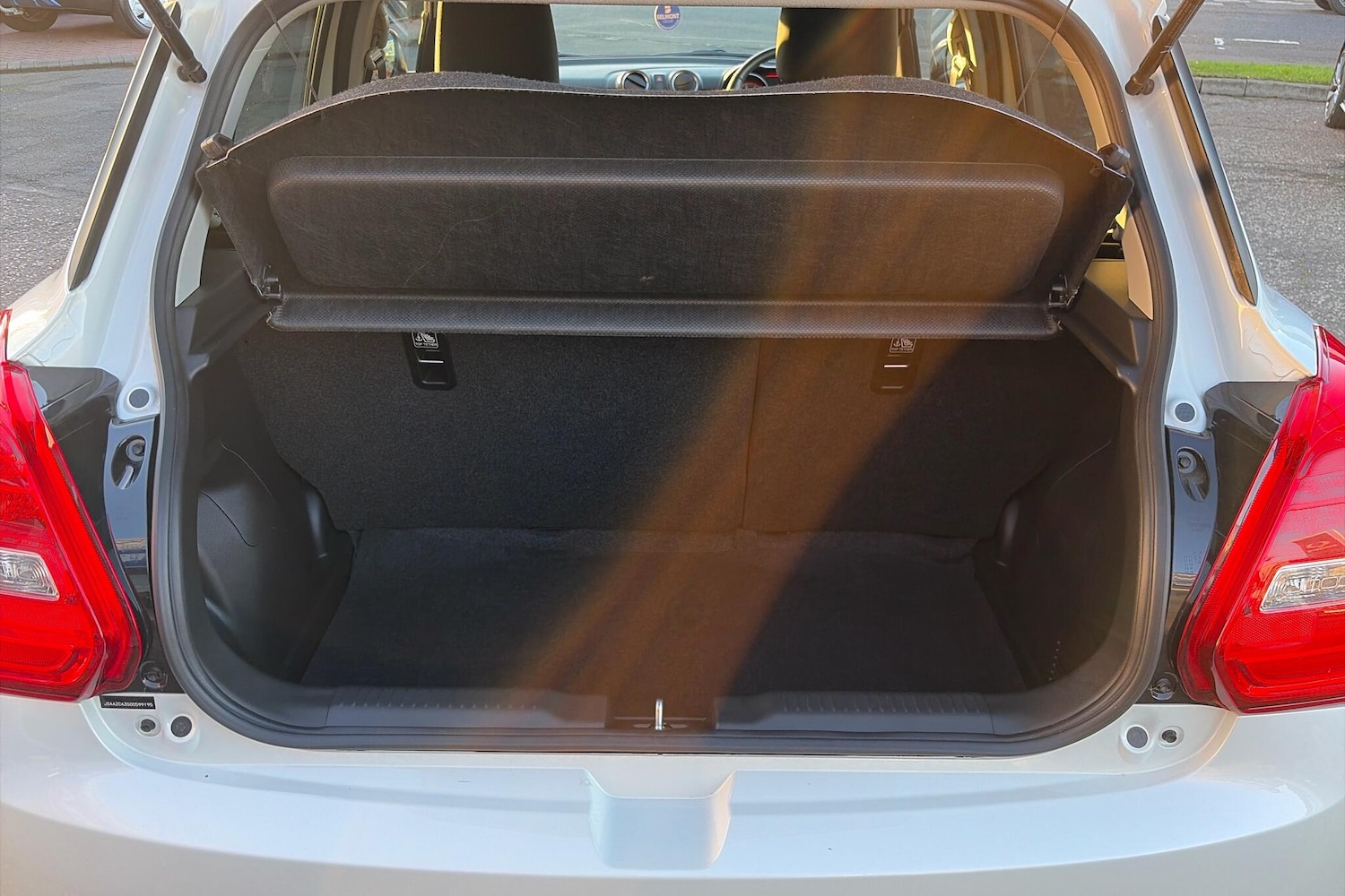 Used Suzuki Swift 2023 for sale - 76336599: Photo 9