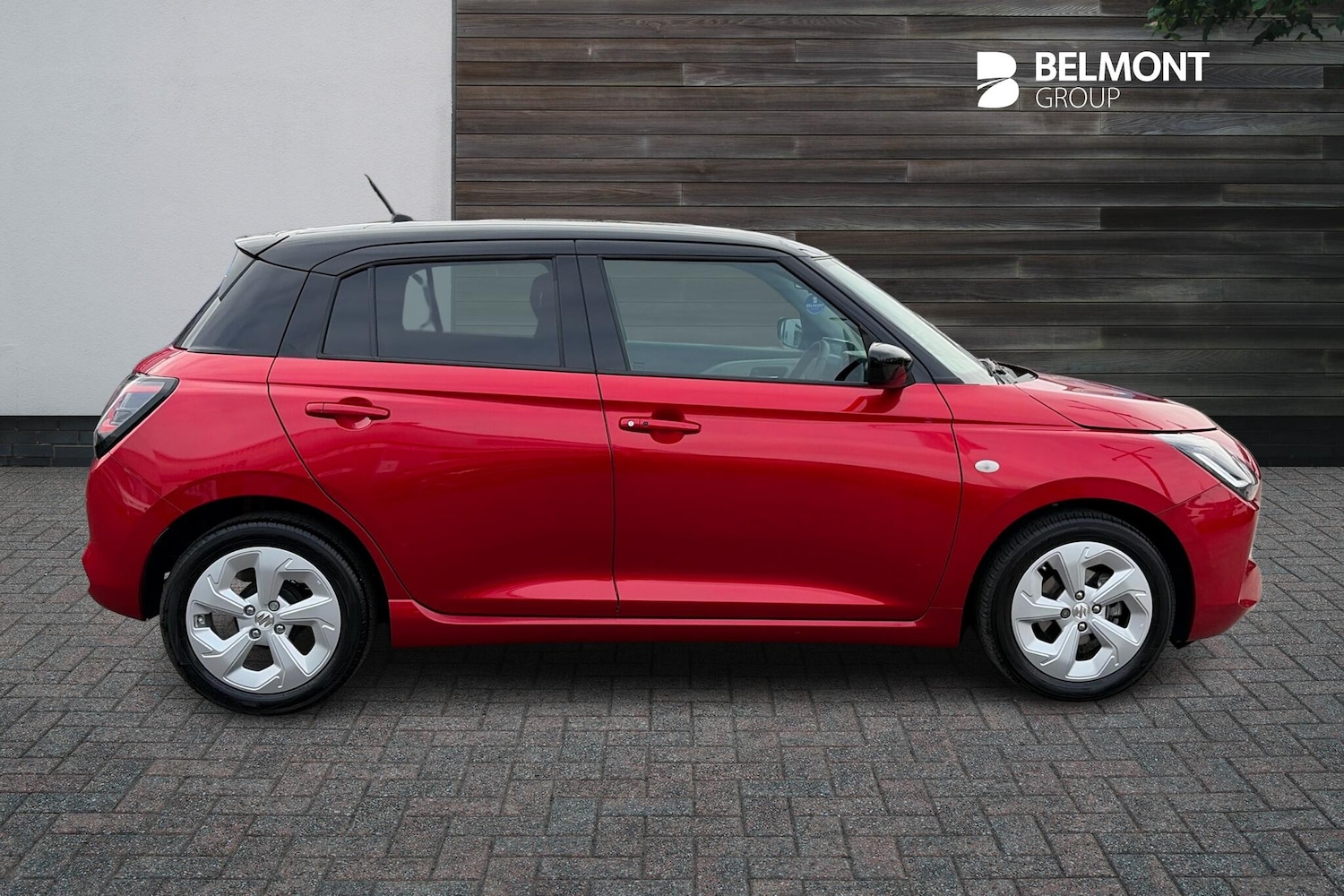 Used Suzuki Swift 2024 for sale - 76337519: Photo 4