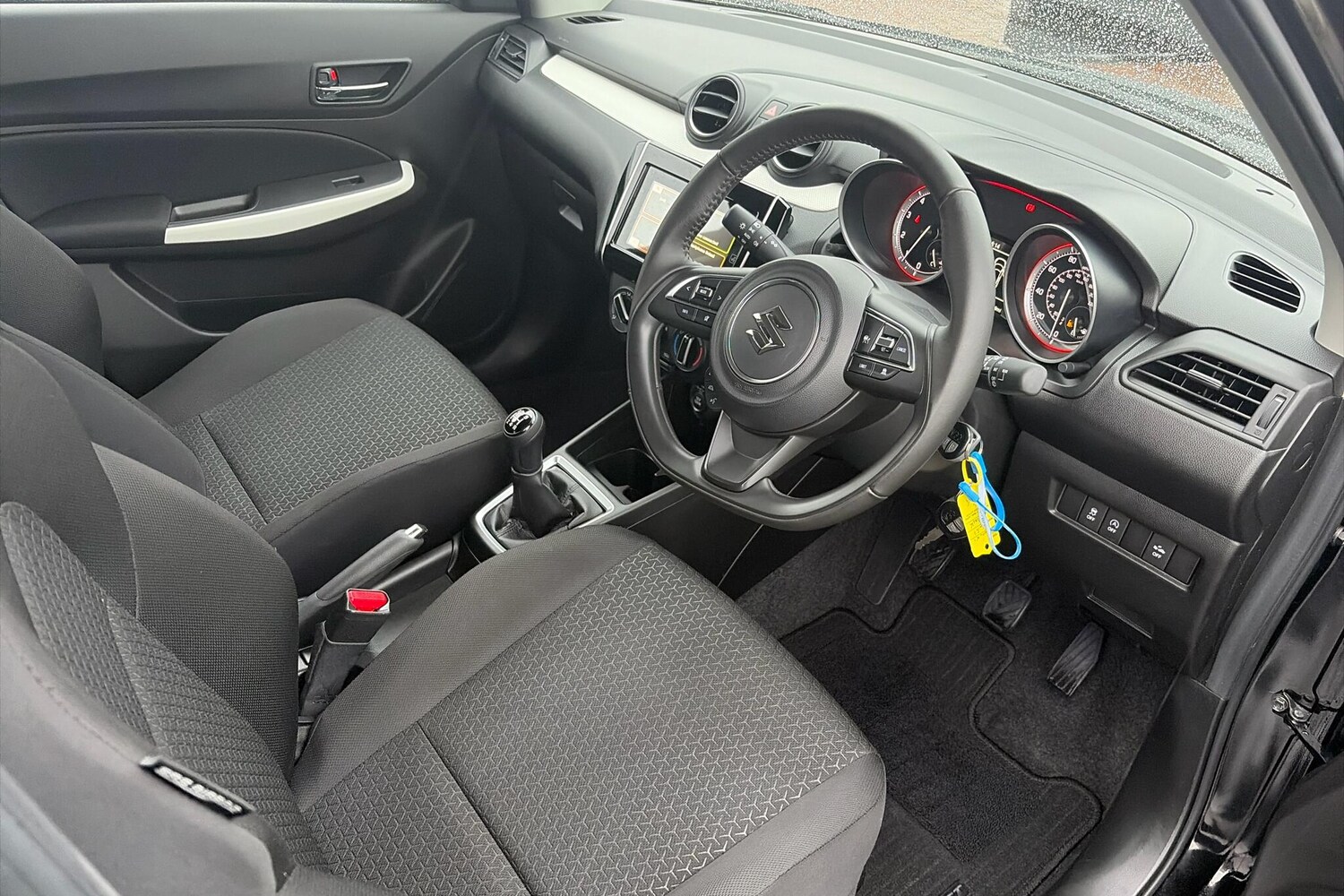 Used Suzuki Swift 2023 for sale - 76336316: Photo 6