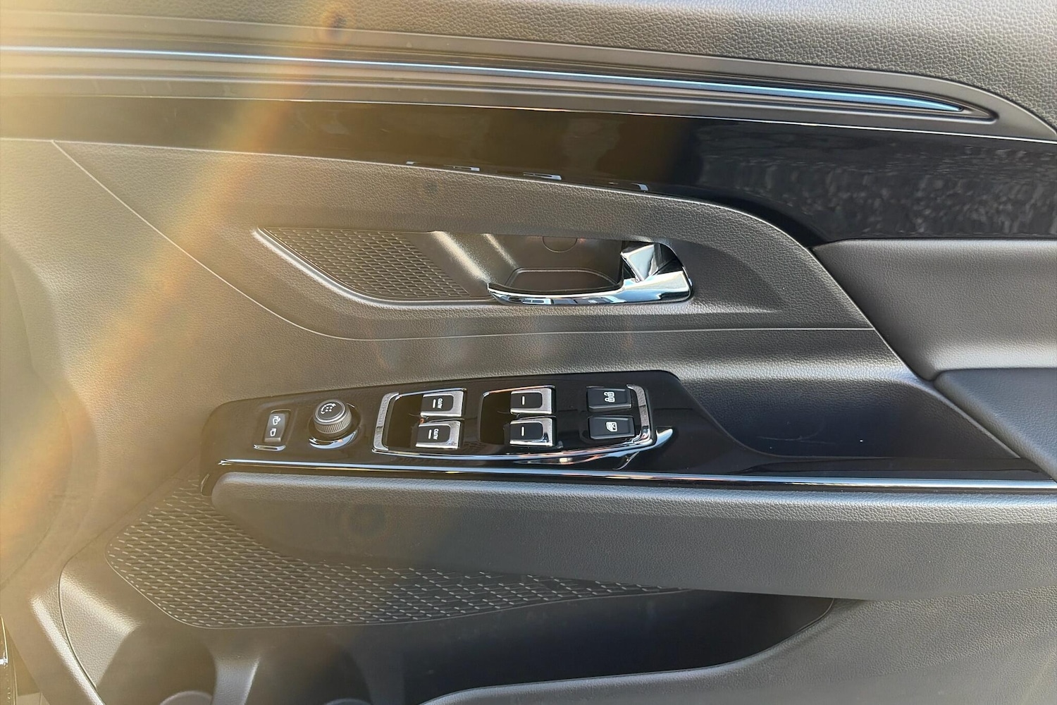 Used Ssangyong Korando e-Motion 2023 for sale - 76337624: Photo 11