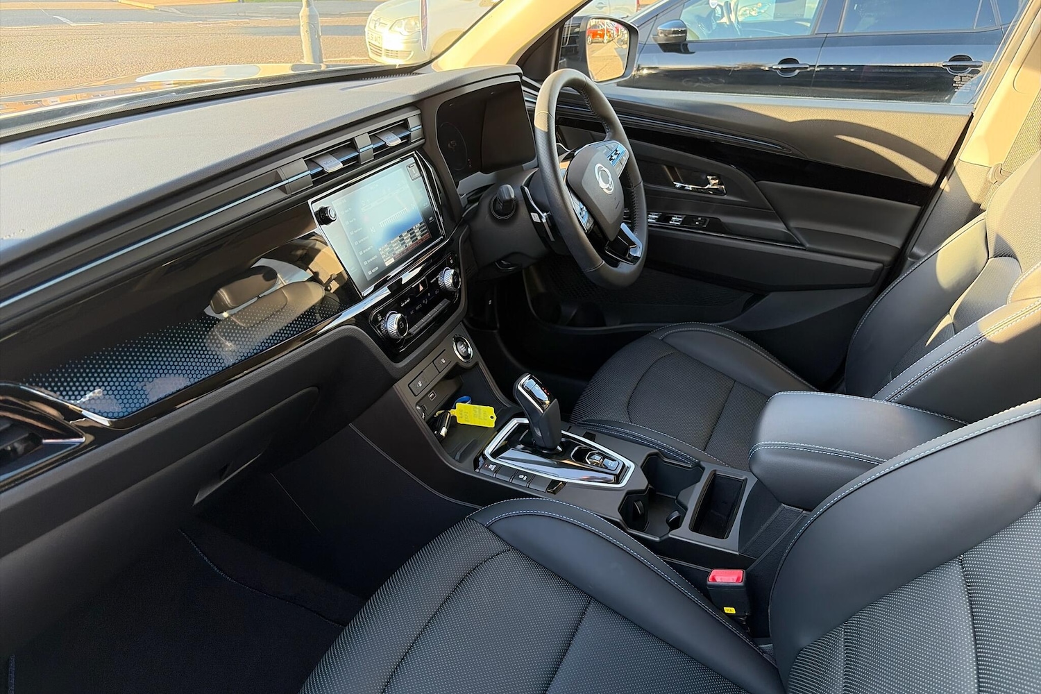 Used Ssangyong Korando e-Motion 2023 for sale - 76337624: Photo 2