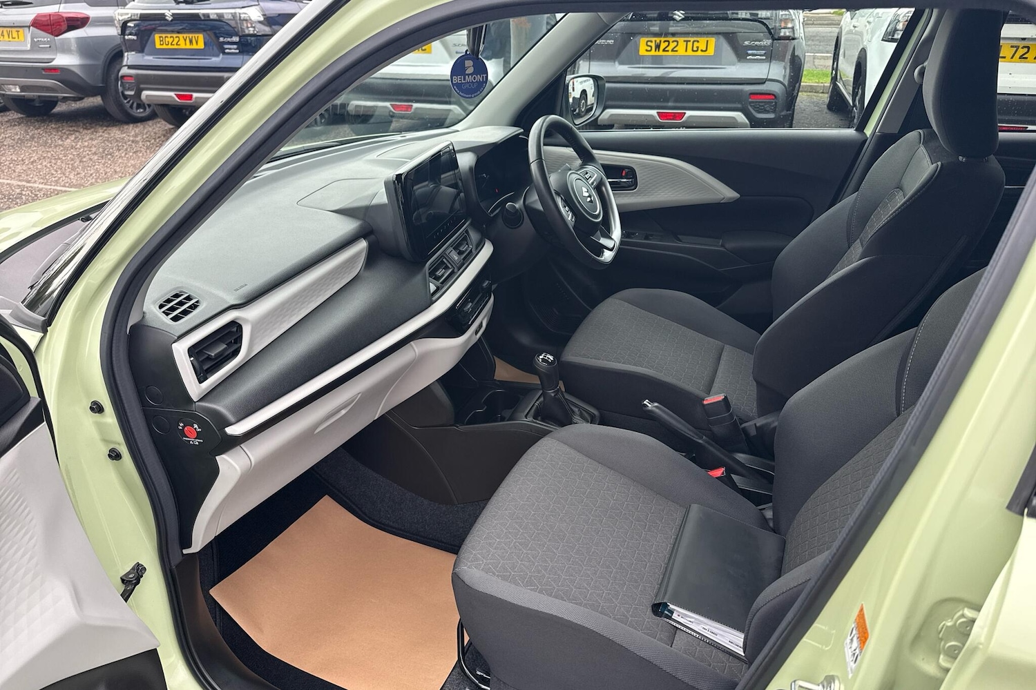 Used Suzuki Swift 2024 for sale - 76336119: Photo 2