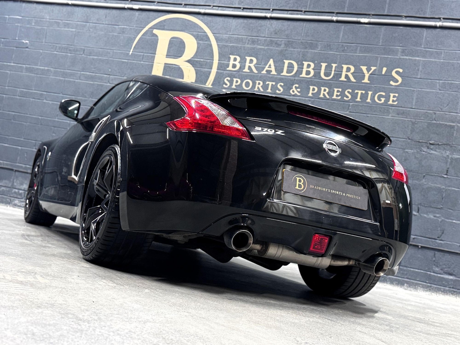 Used Nissan 370 Z 2011 for sale - 76793643: Photo 25