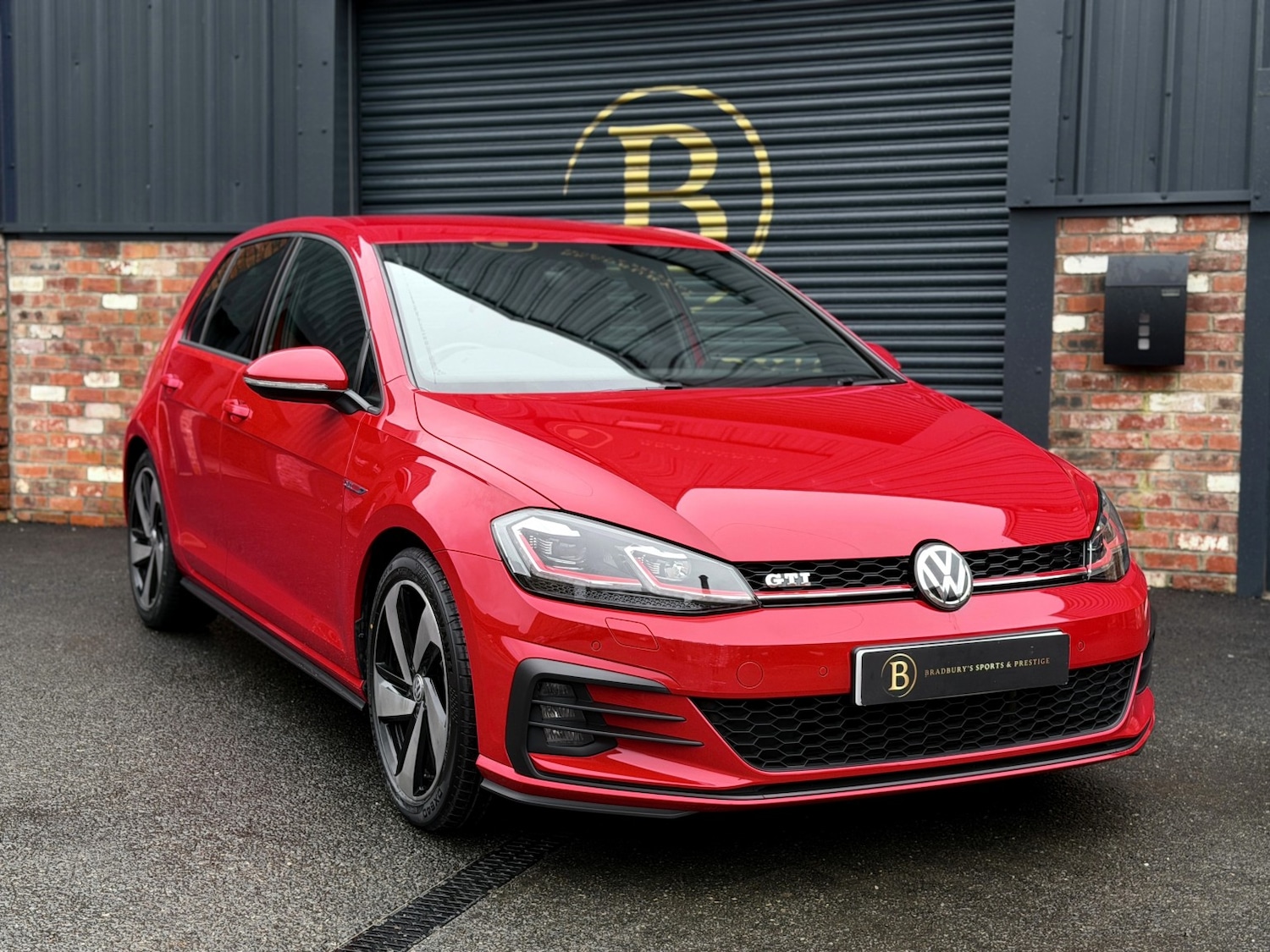 Used Volkswagen Golf 2017 for sale - 77709069: Photo 4