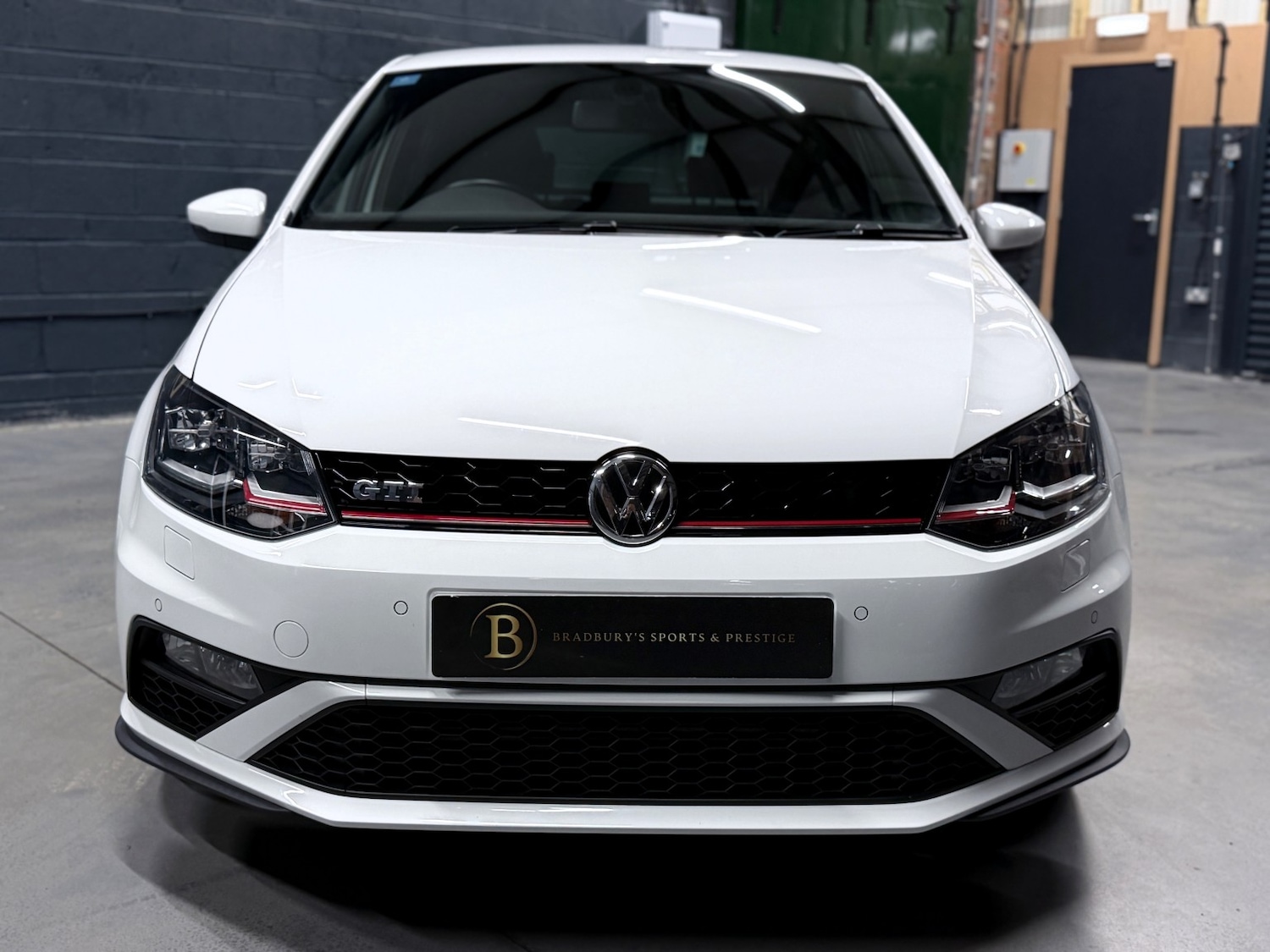 Used Volkswagen Polo 2016 for sale - 76579920: Photo 38