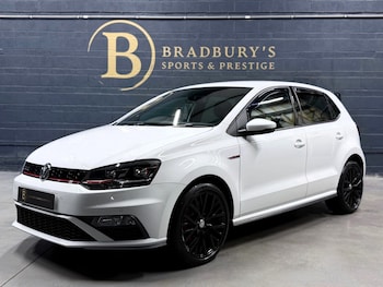 Used Volkswagen Polo 2016 for sale - 76579920: Photo