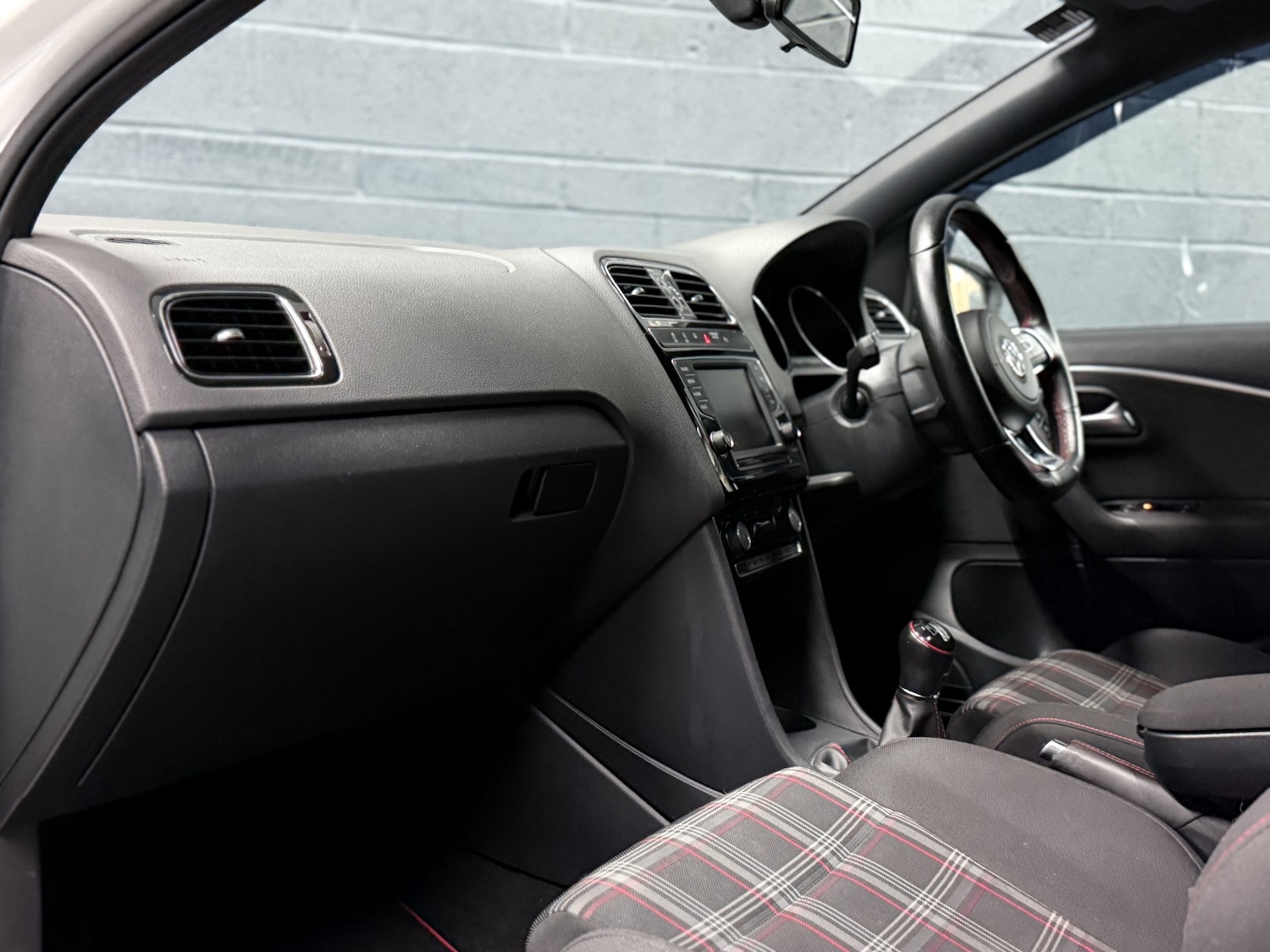 Used Volkswagen Polo 2016 for sale - 76579920: Photo 89