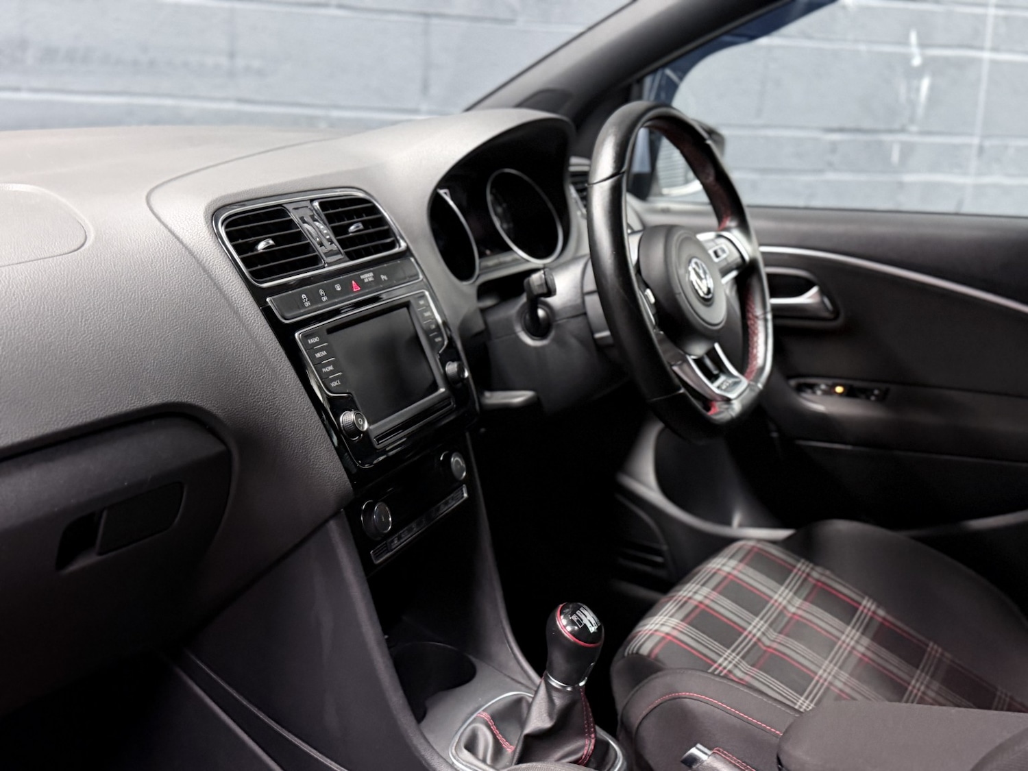 Used Volkswagen Polo 2016 for sale - 76579920: Photo 90