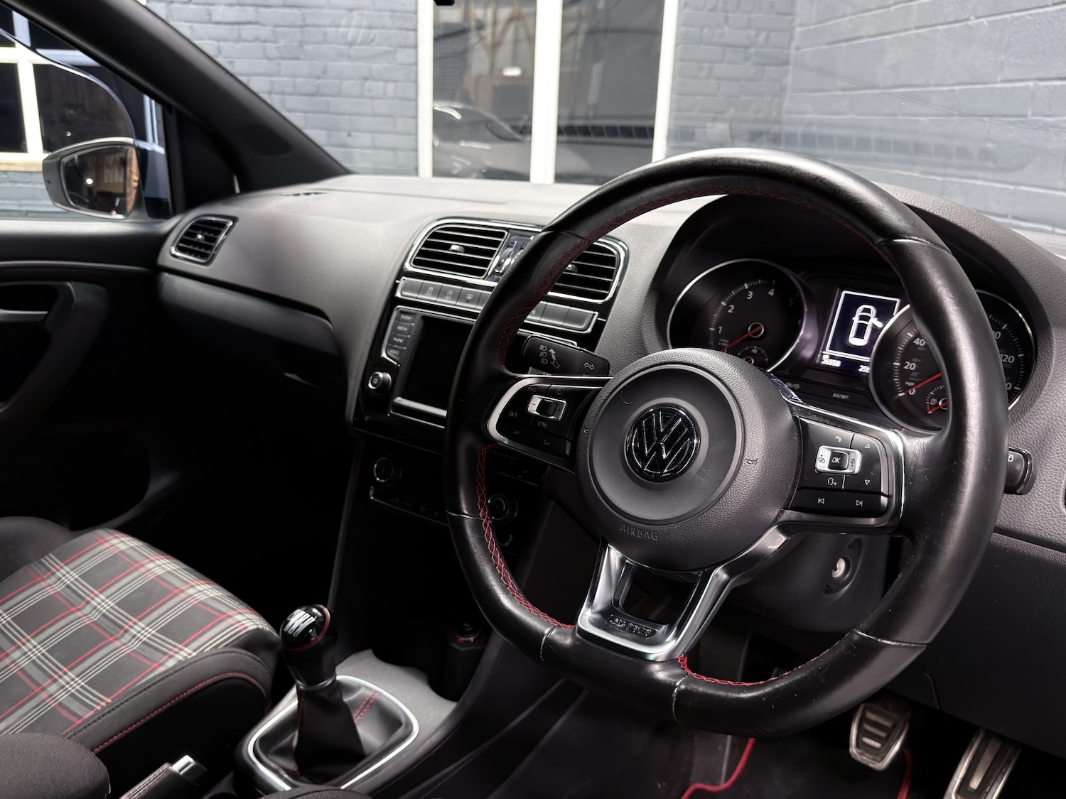 Used Volkswagen Polo 2016 for sale - 76579920: Photo 98