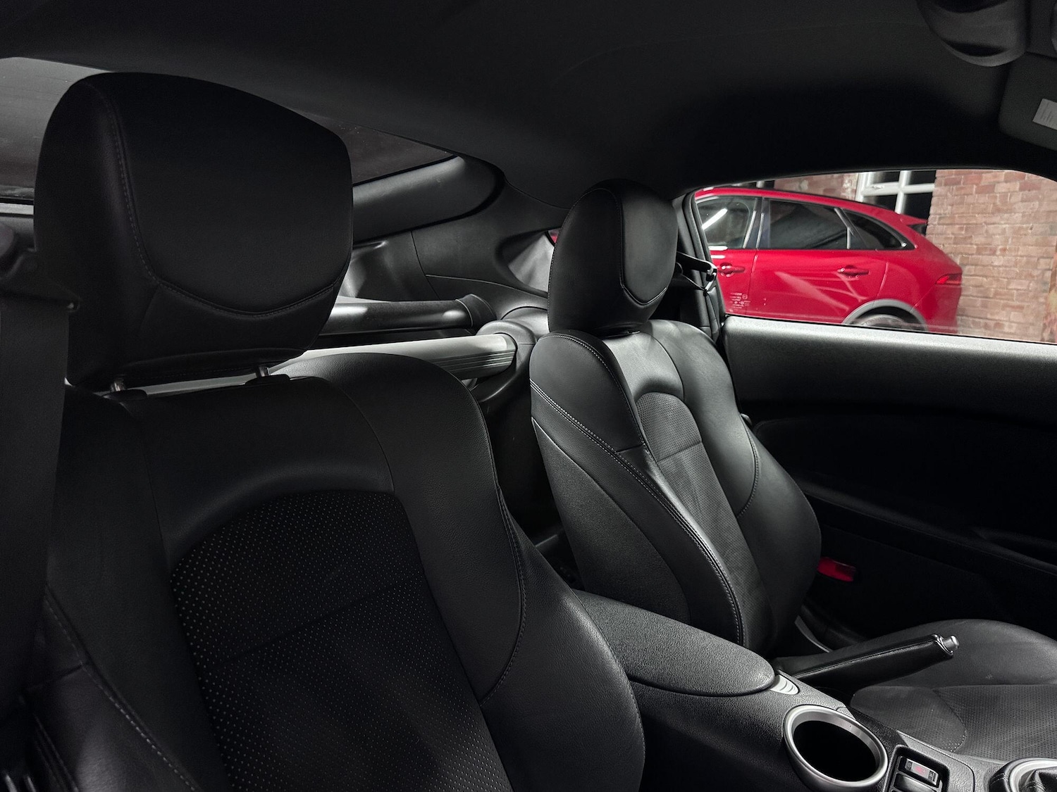 Used Nissan 370 Z 2011 for sale - 77261686: Photo 43