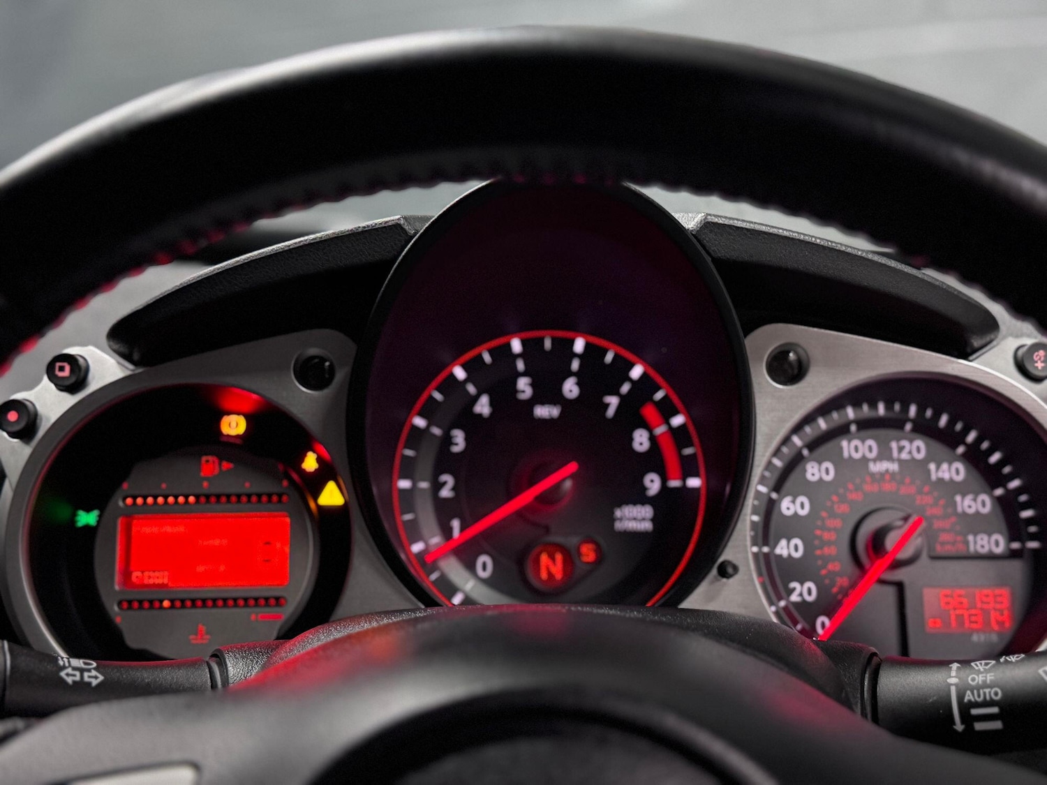 Used Nissan 370 Z 2011 for sale - 77261686: Photo 44