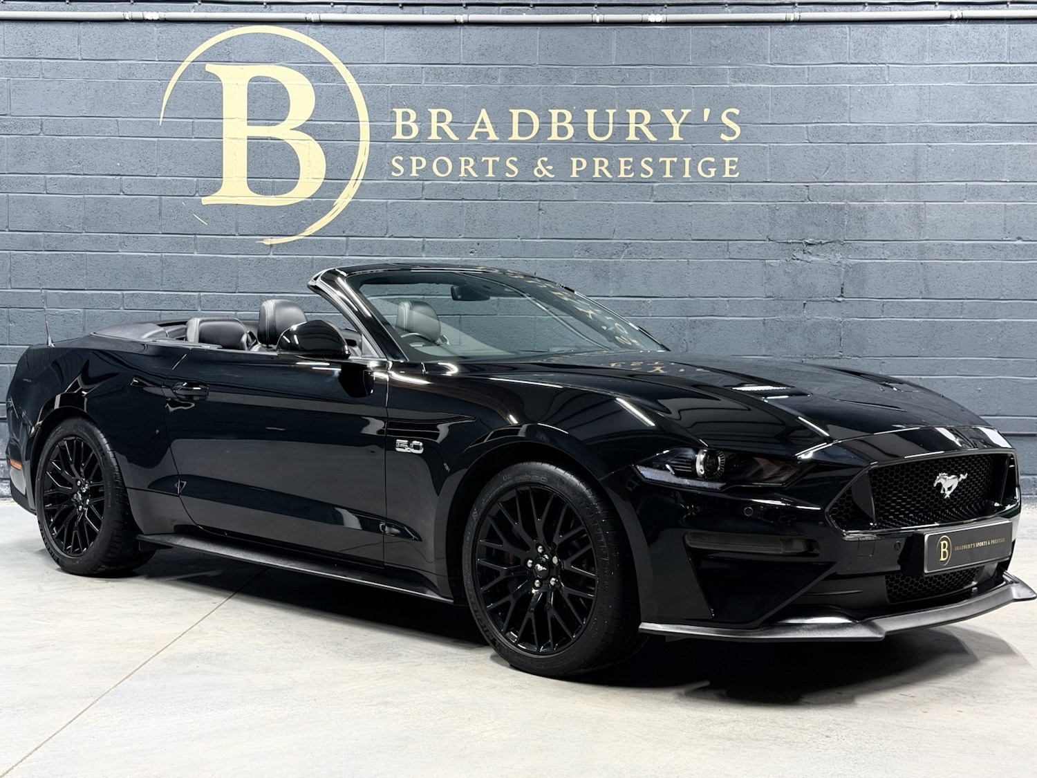 Used Ford Mustang 2018 for sale - 78084440: Photo 2