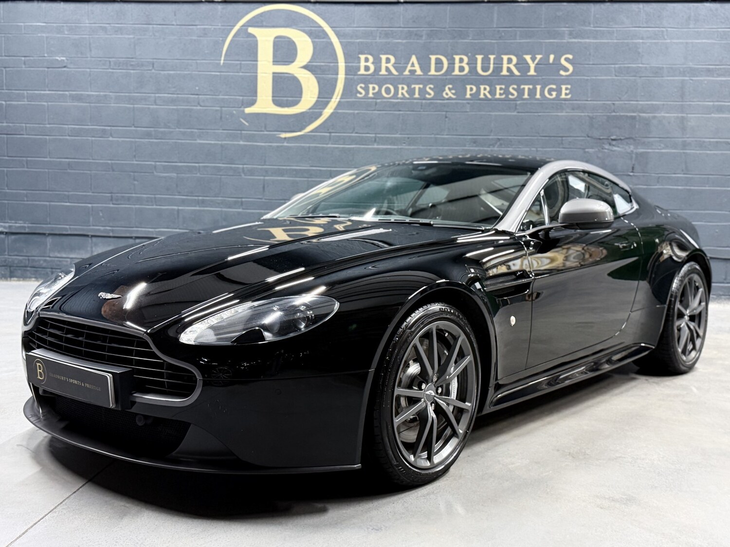 Used Aston Martin Vantage 2015 for sale - 77261678: Photo 20