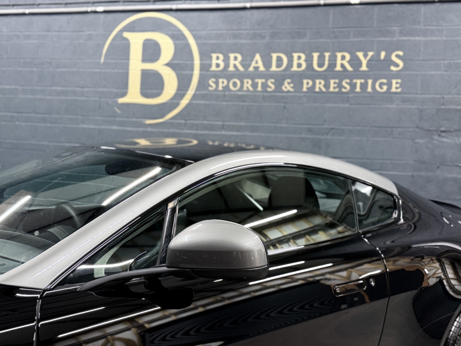 Used Aston Martin Vantage 2015 for sale - 77567517: Photo 25