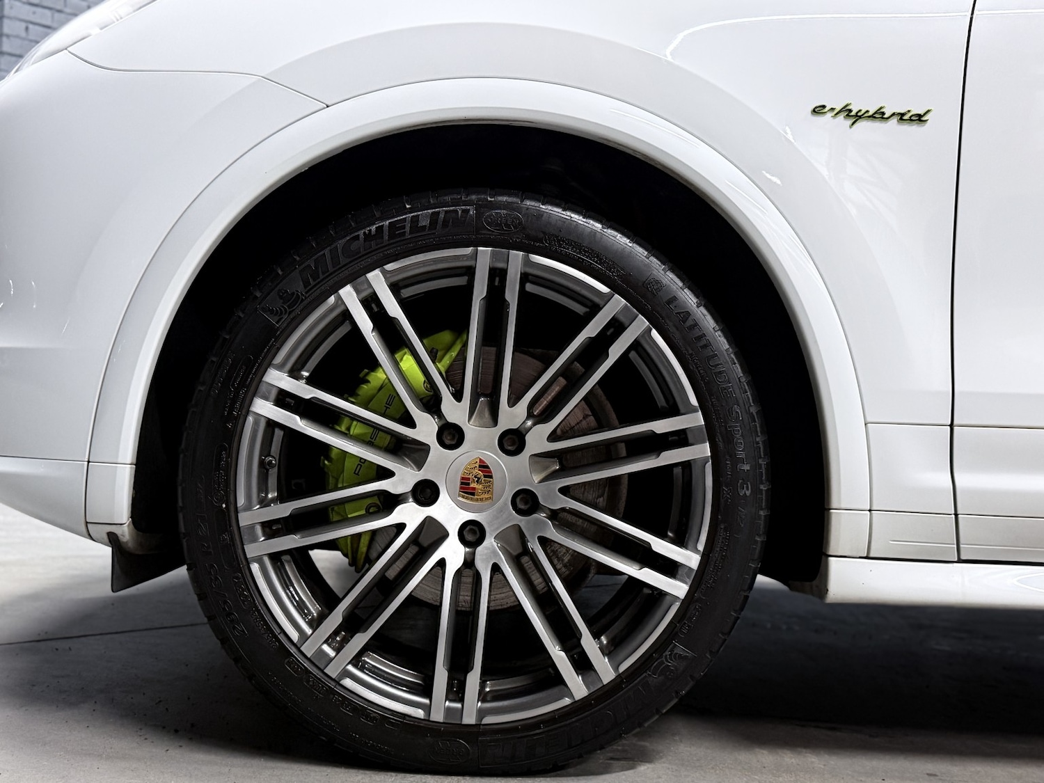 Used Porsche Cayenne 2017 for sale - 76725576: Photo 33