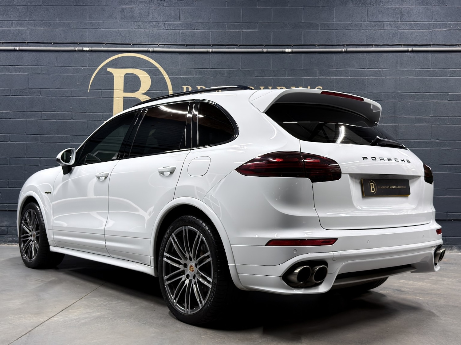 Used Porsche Cayenne 2017 for sale - 76725576: Photo 38
