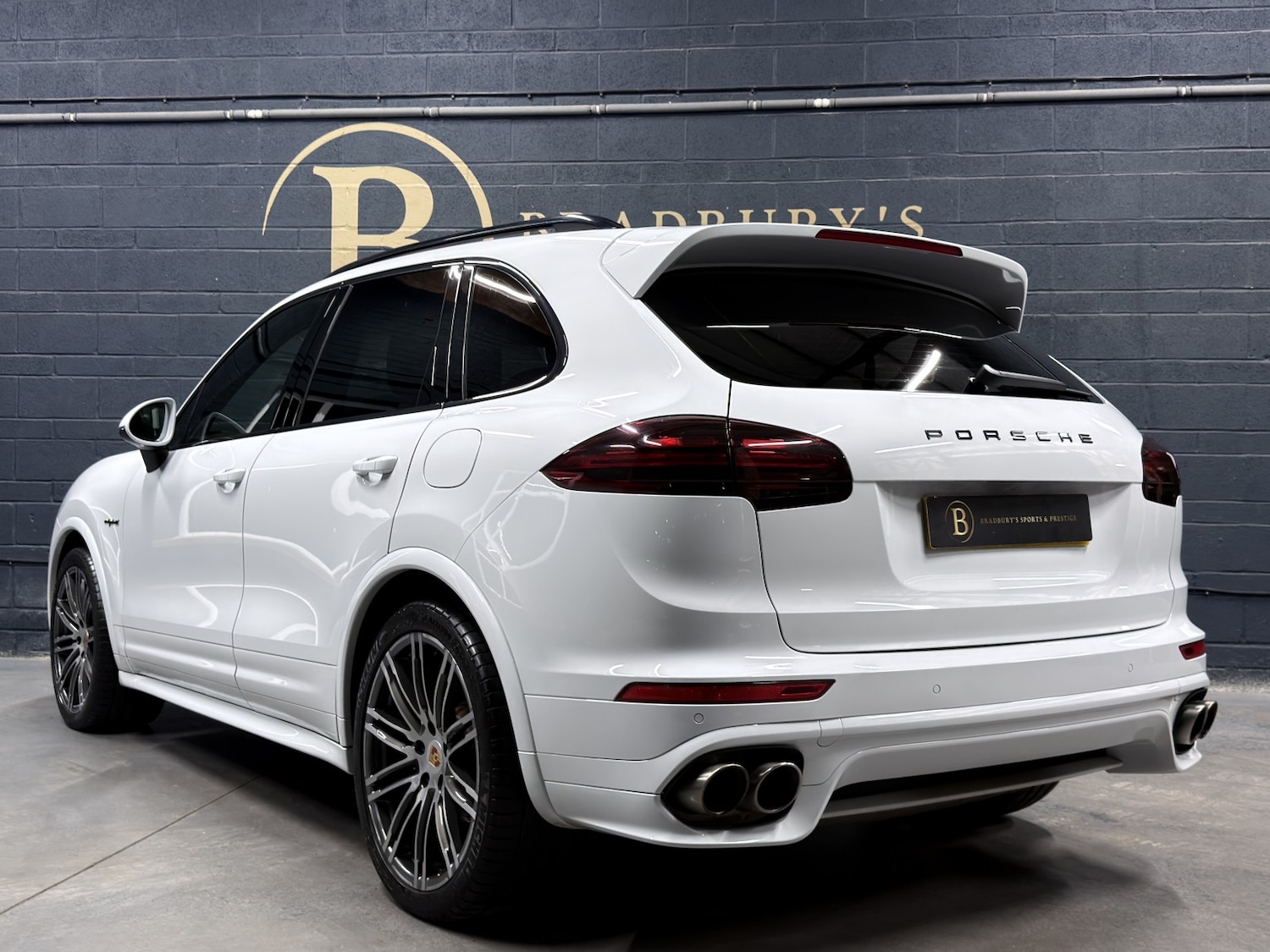 Used Porsche Cayenne 2017 for sale - 76725576: Photo 39