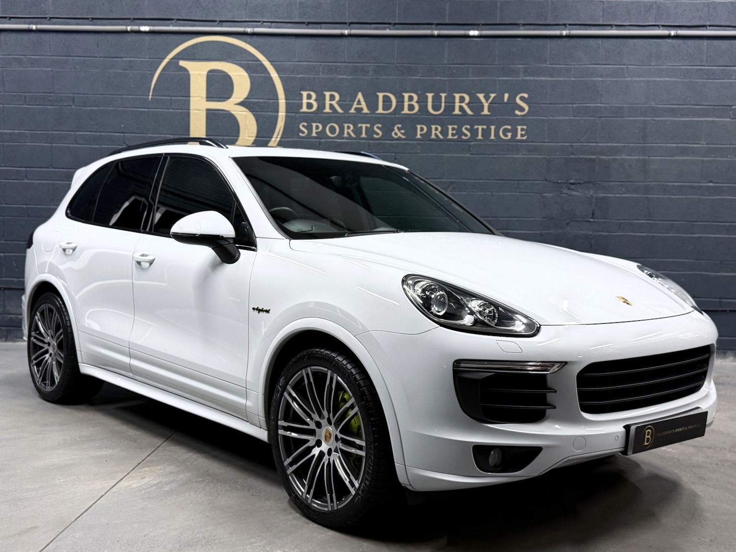 Used Porsche Cayenne 2017 for sale - 76725576: Photo 4