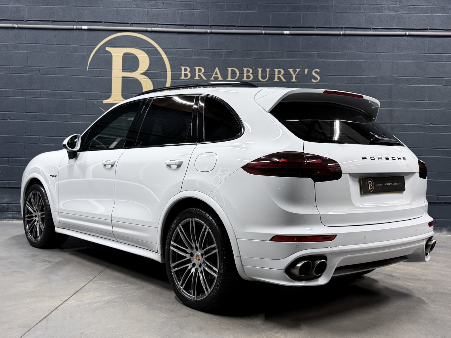 Used Porsche Cayenne 2017 for sale - 76725576: Photo 43