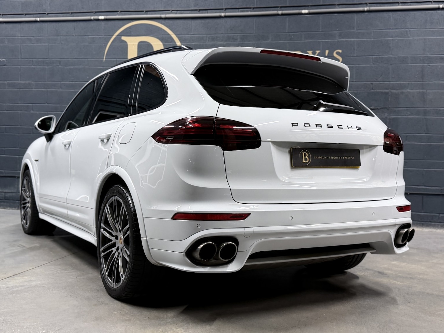 Used Porsche Cayenne 2017 for sale - 76725576: Photo 46