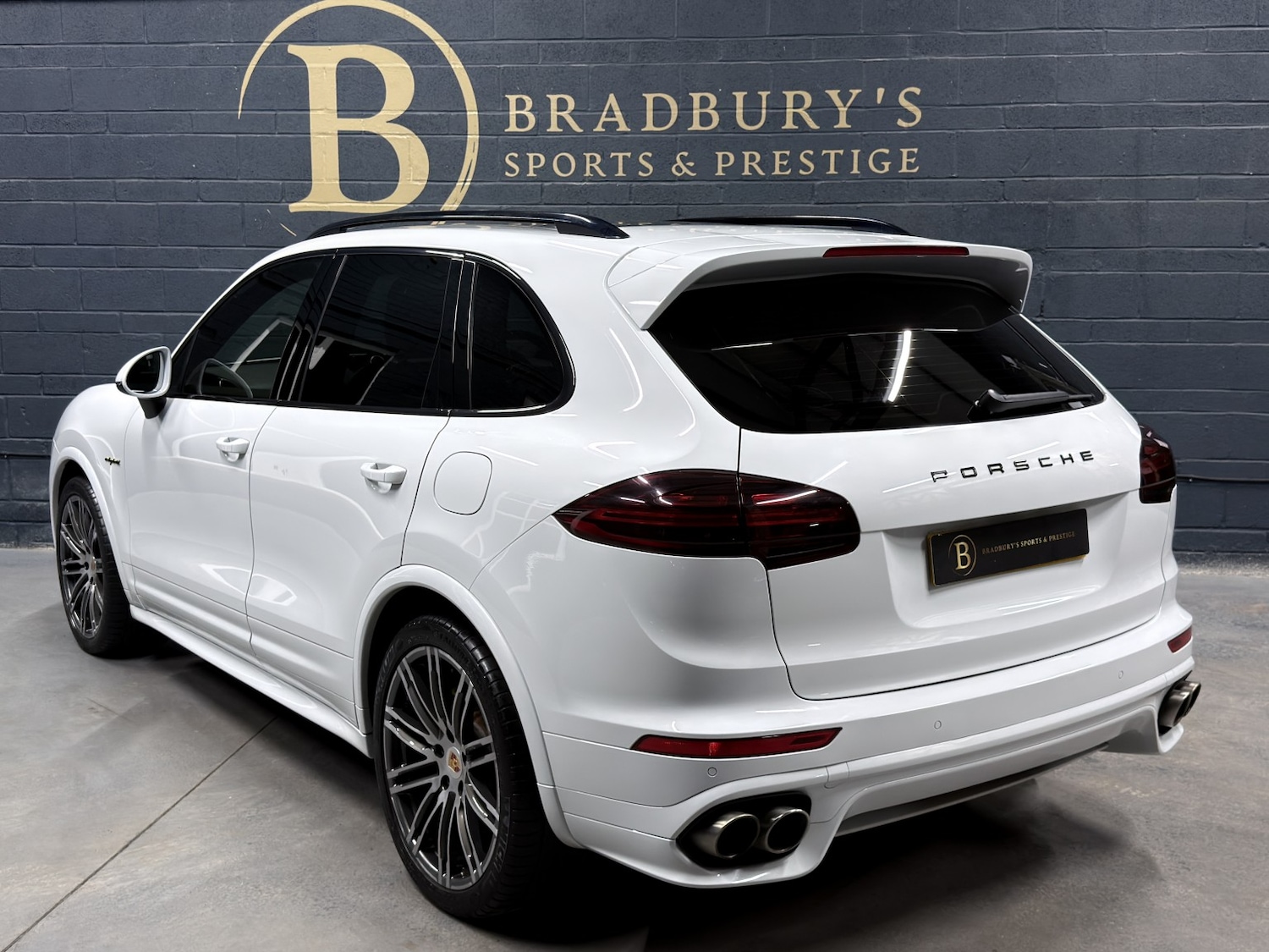 Used Porsche Cayenne 2017 for sale - 76725576: Photo 59