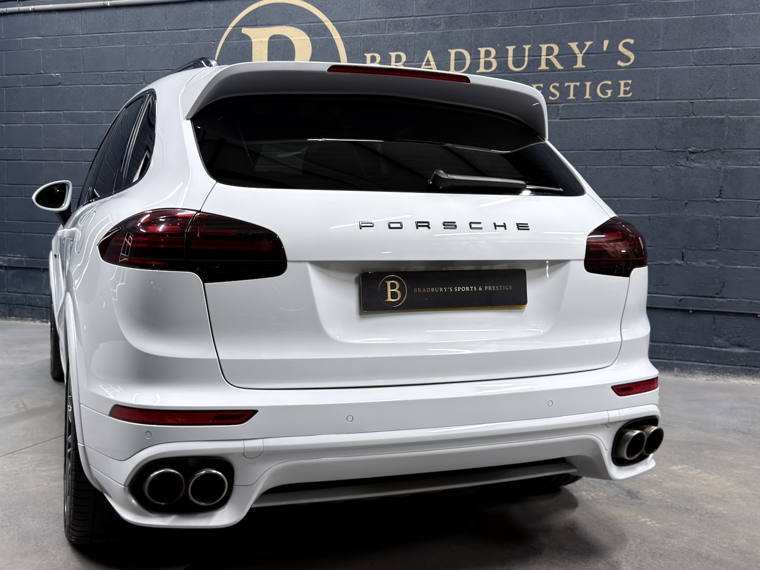 Used Porsche Cayenne 2017 for sale - 76725576: Photo 61