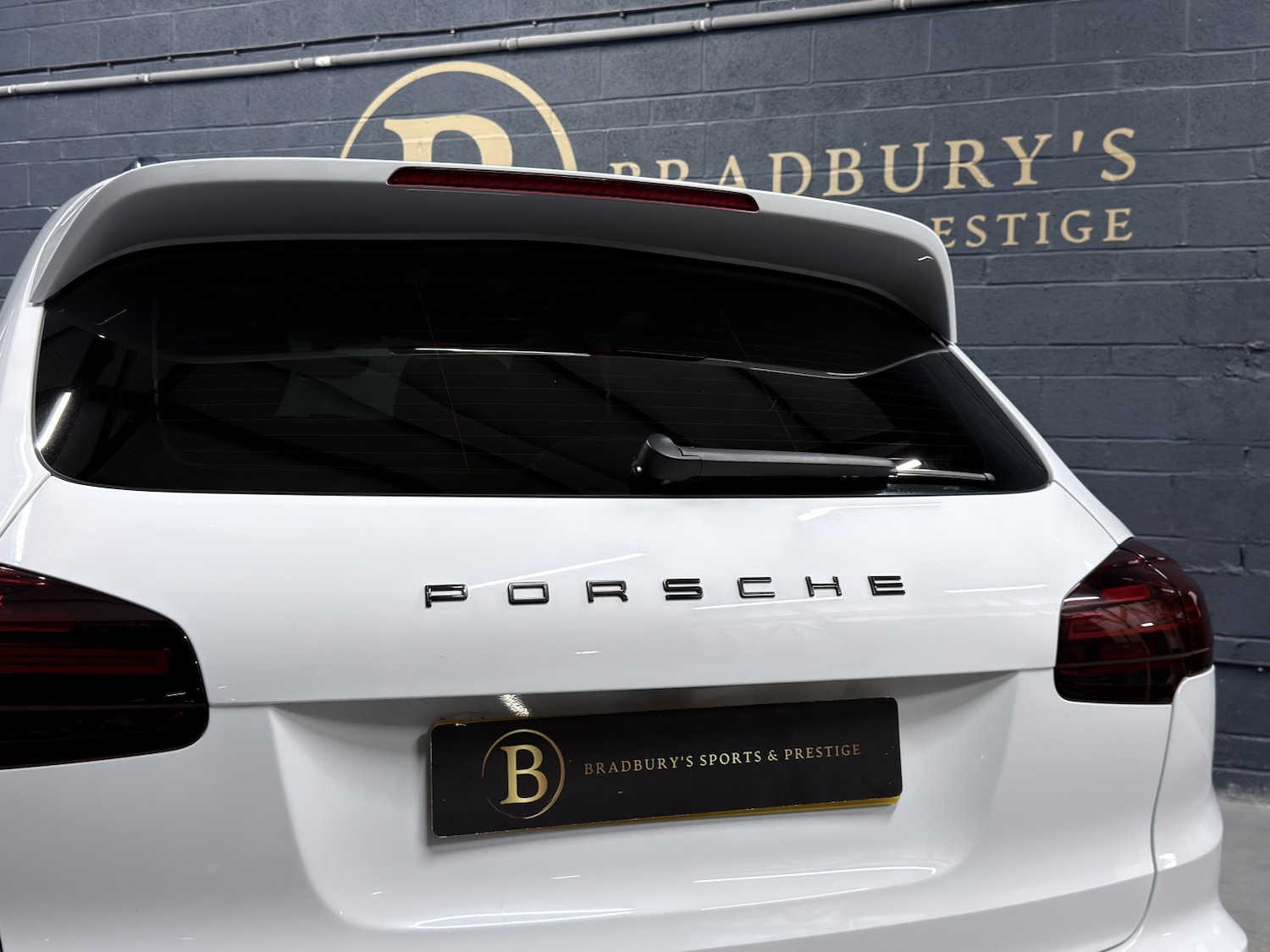 Used Porsche Cayenne 2017 for sale - 76725576: Photo 63