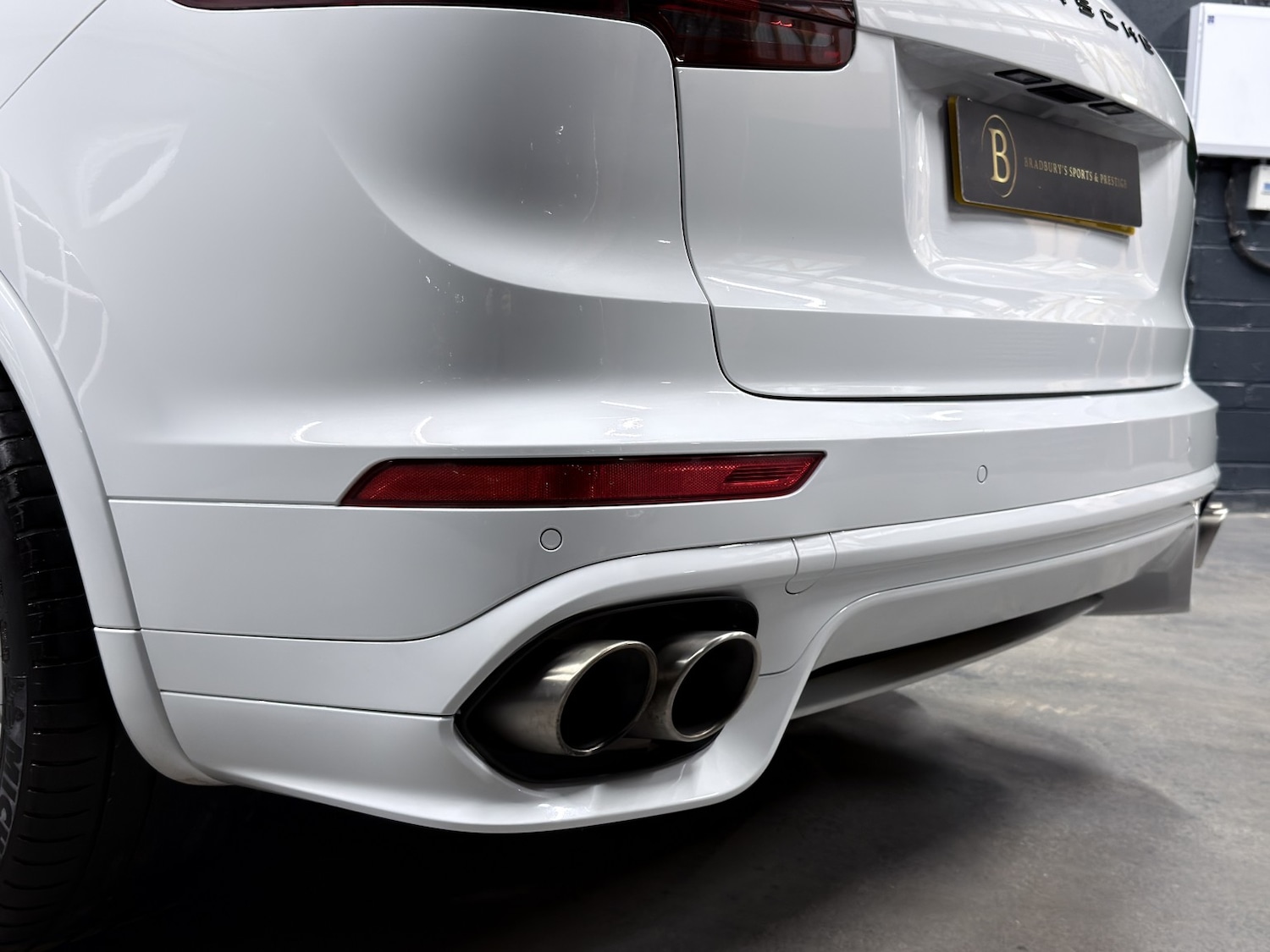 Used Porsche Cayenne 2017 for sale - 76725576: Photo 64