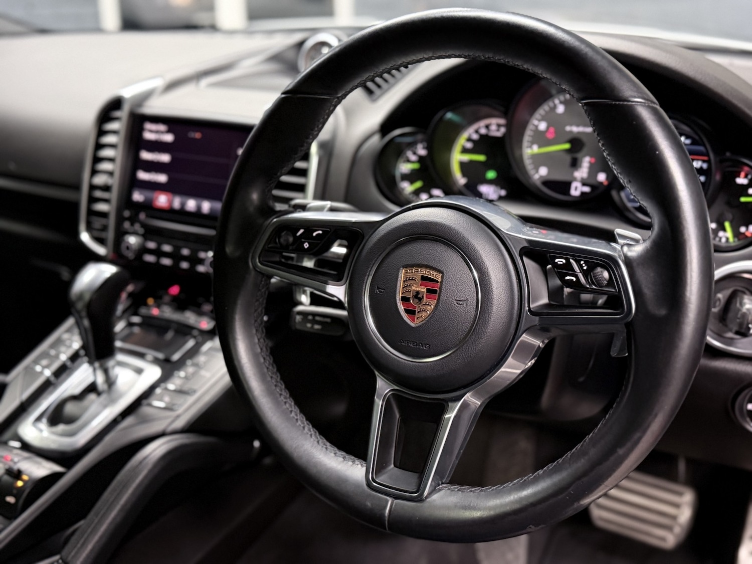 Used Porsche Cayenne 2017 for sale - 76725576: Photo 67