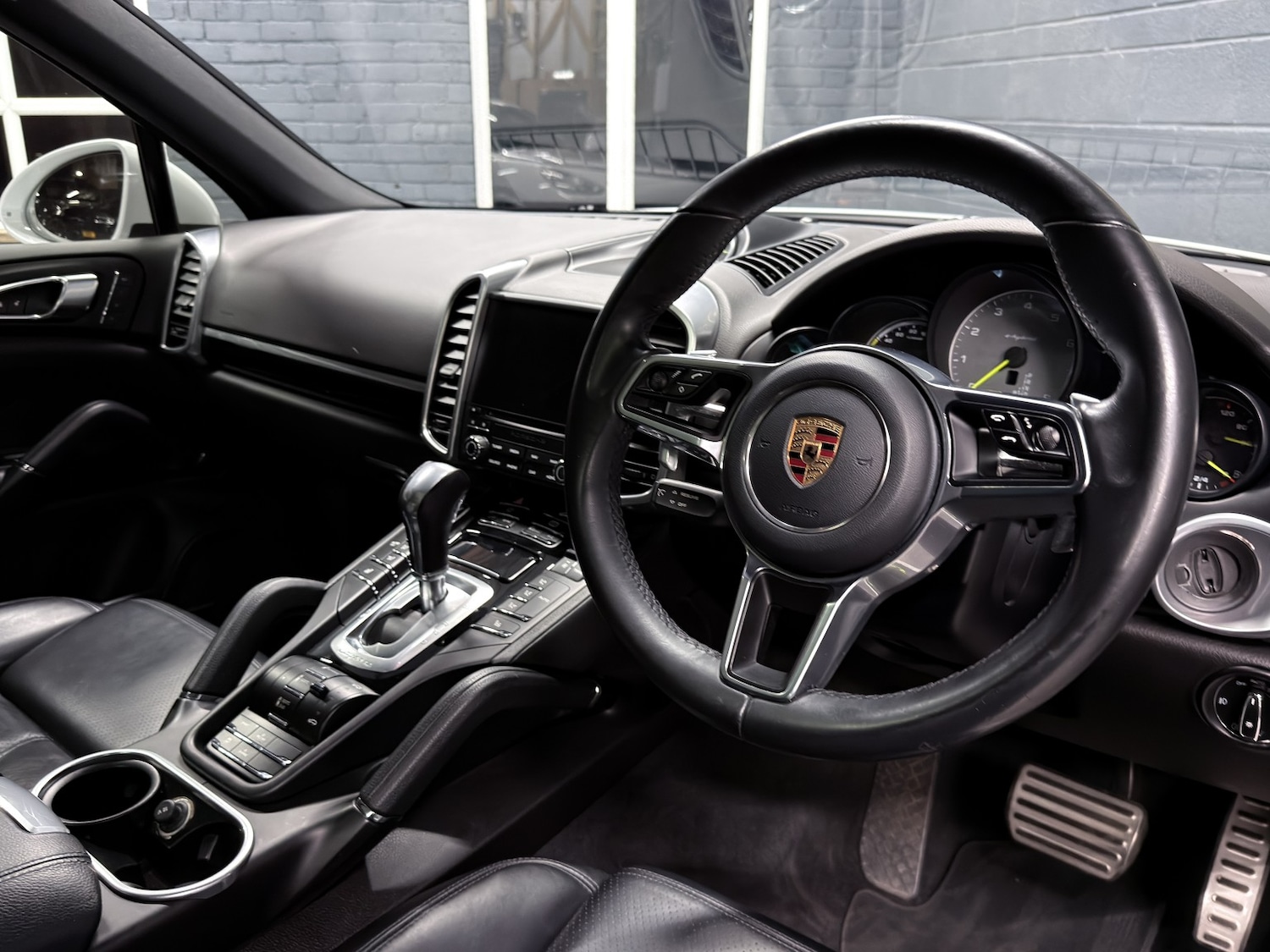 Used Porsche Cayenne 2017 for sale - 76725576: Photo 78