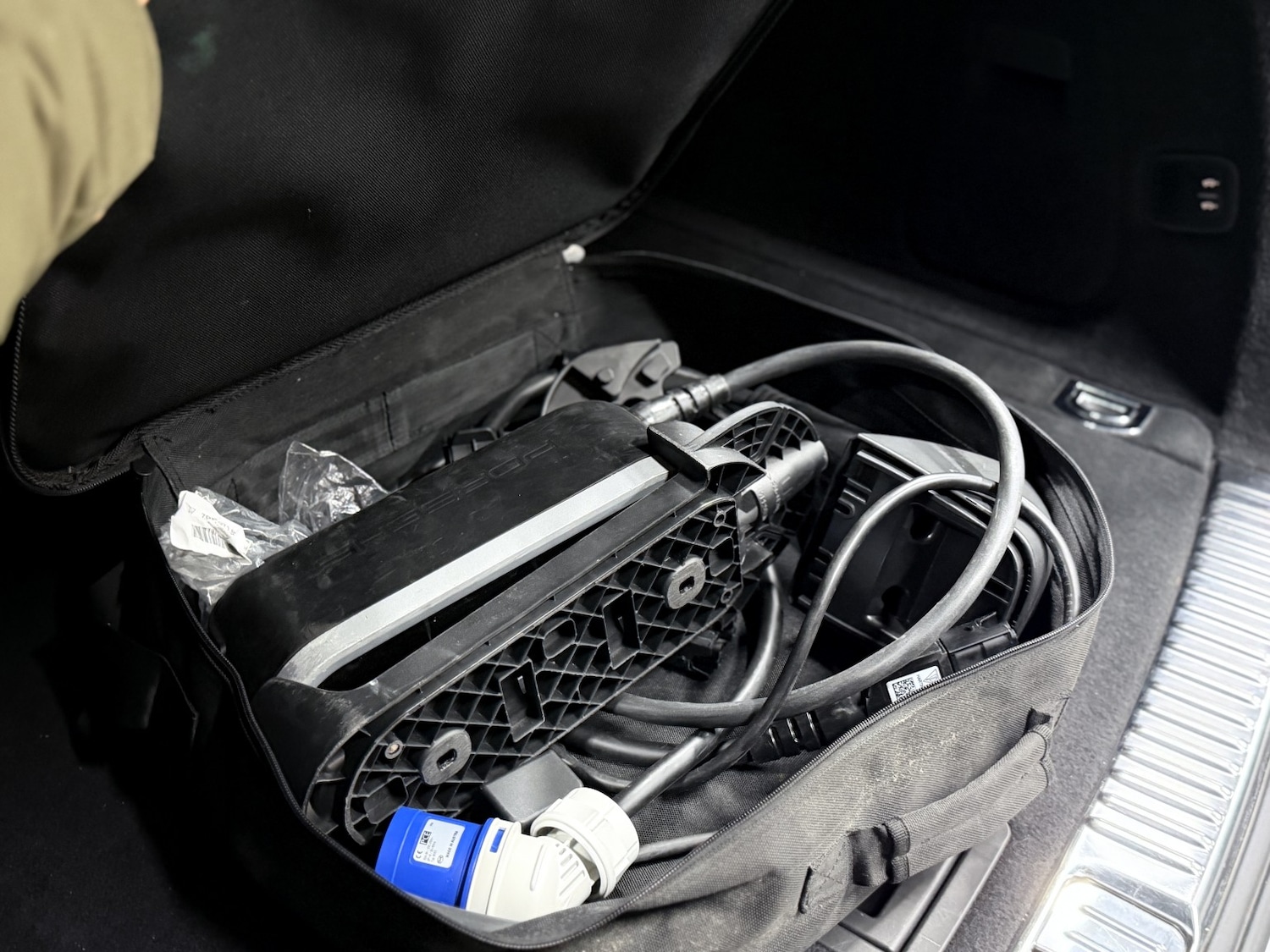 Used Porsche Cayenne 2017 for sale - 76725576: Photo 79