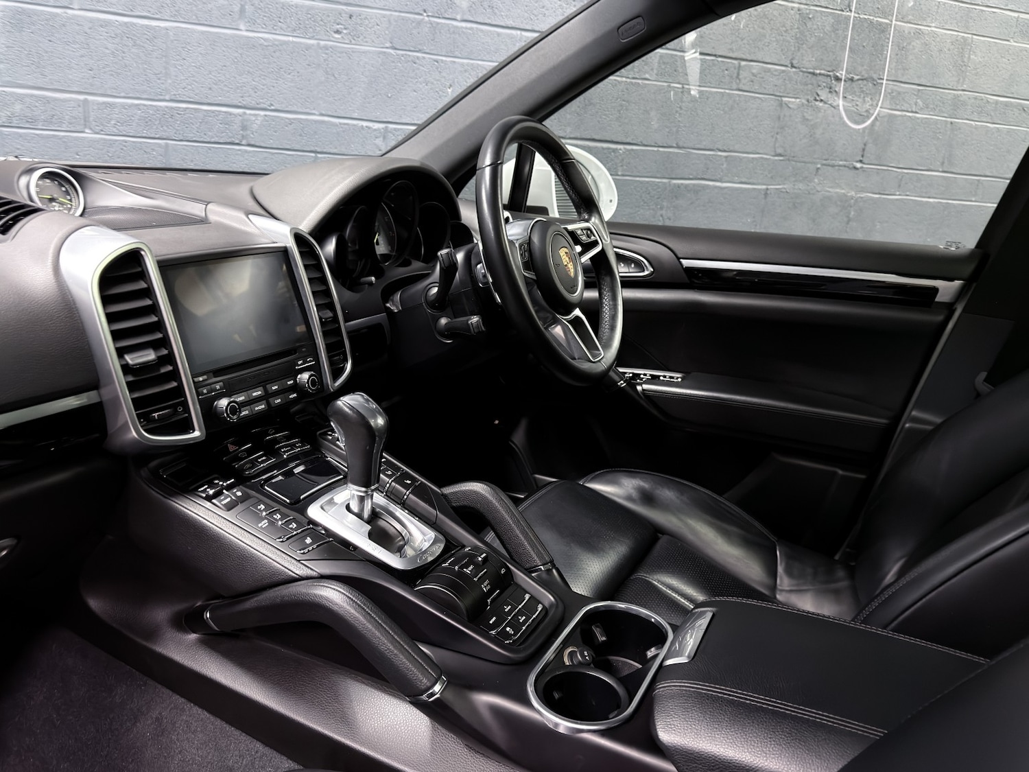 Used Porsche Cayenne 2017 for sale - 76725576: Photo 82