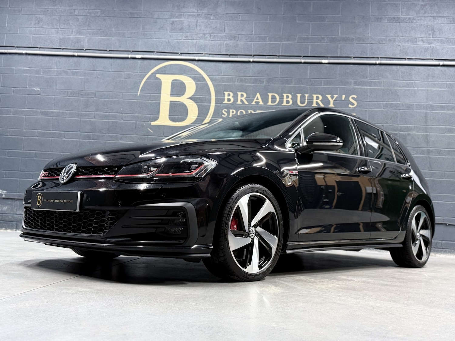 Used Volkswagen Golf 2020 for sale - 77261684: Photo 2