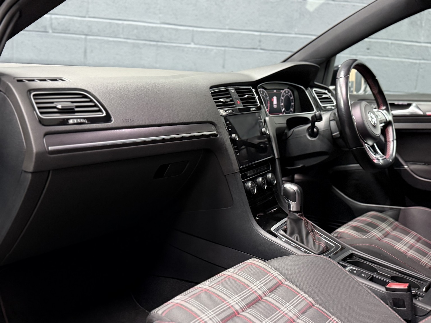 Used Volkswagen Golf 2020 for sale - 77261684: Photo 33