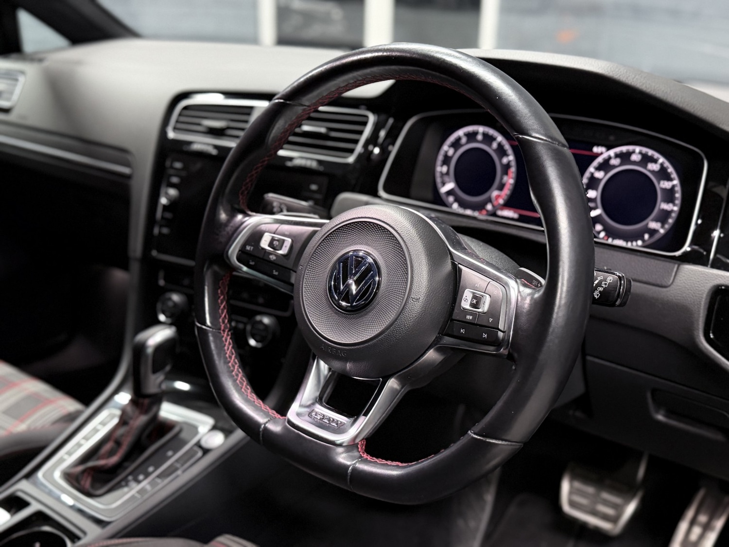 Used Volkswagen Golf 2020 for sale - 77261684: Photo 35