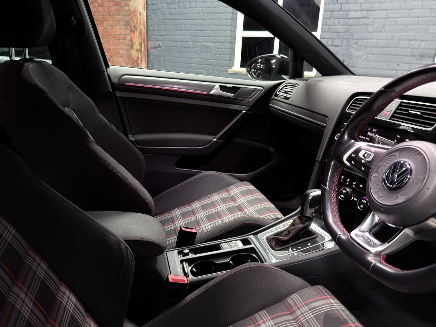 Used Volkswagen Golf 2020 for sale - 77261684: Photo 40