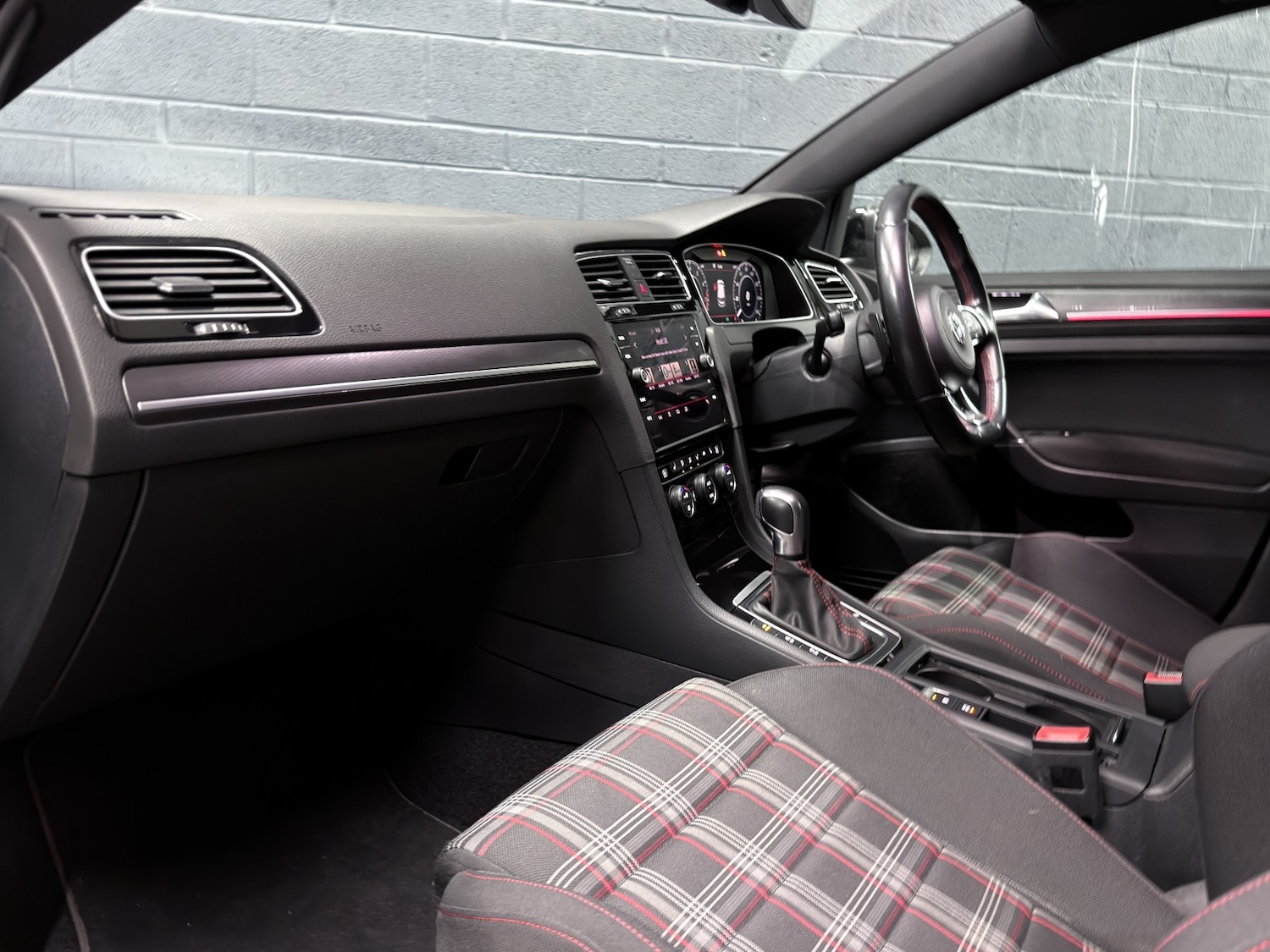 Used Volkswagen Golf 2020 for sale - 77261684: Photo 47