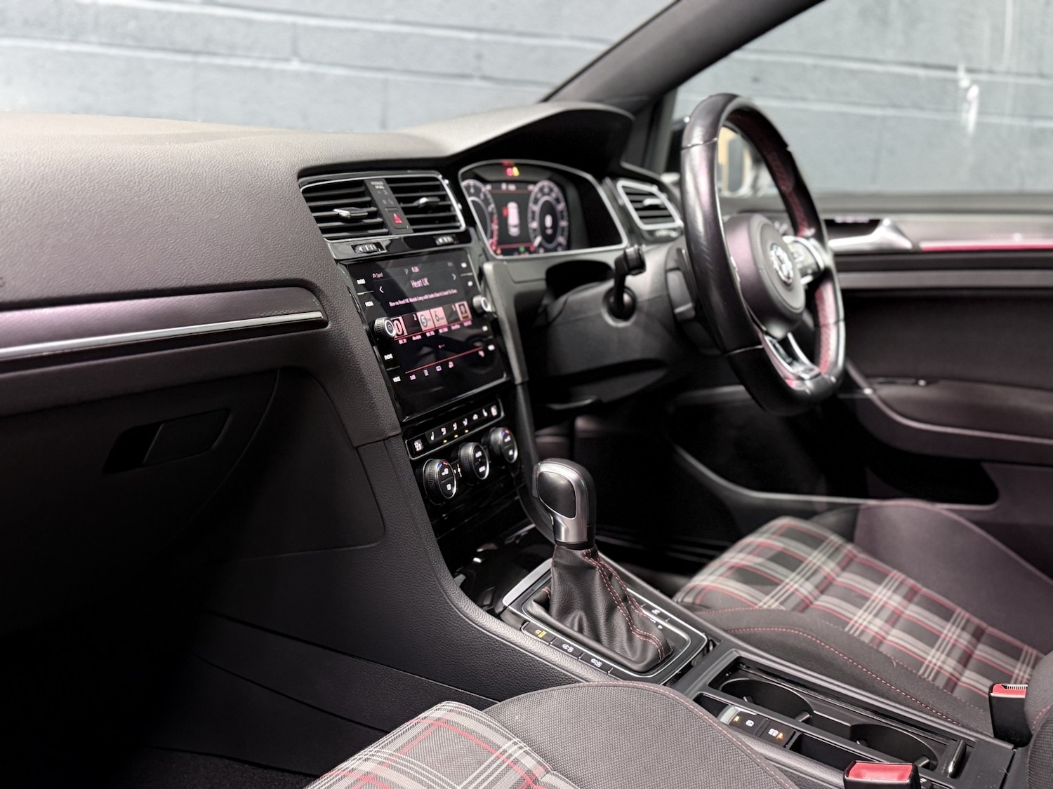 Used Volkswagen Golf 2020 for sale - 77261684: Photo 48